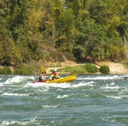 Kayaking Nam Ou River